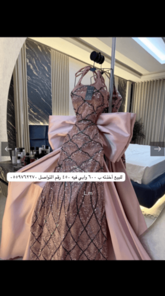 فساتين للبيع